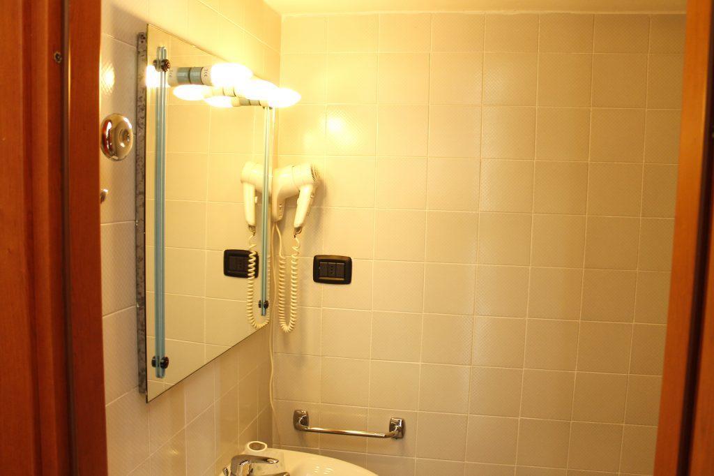 Aquam Albergo Acqui Terme Buitenkant foto